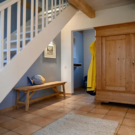 Op De Warft Semesterbostad *