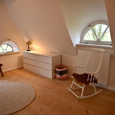 Op De Warft Тённинг